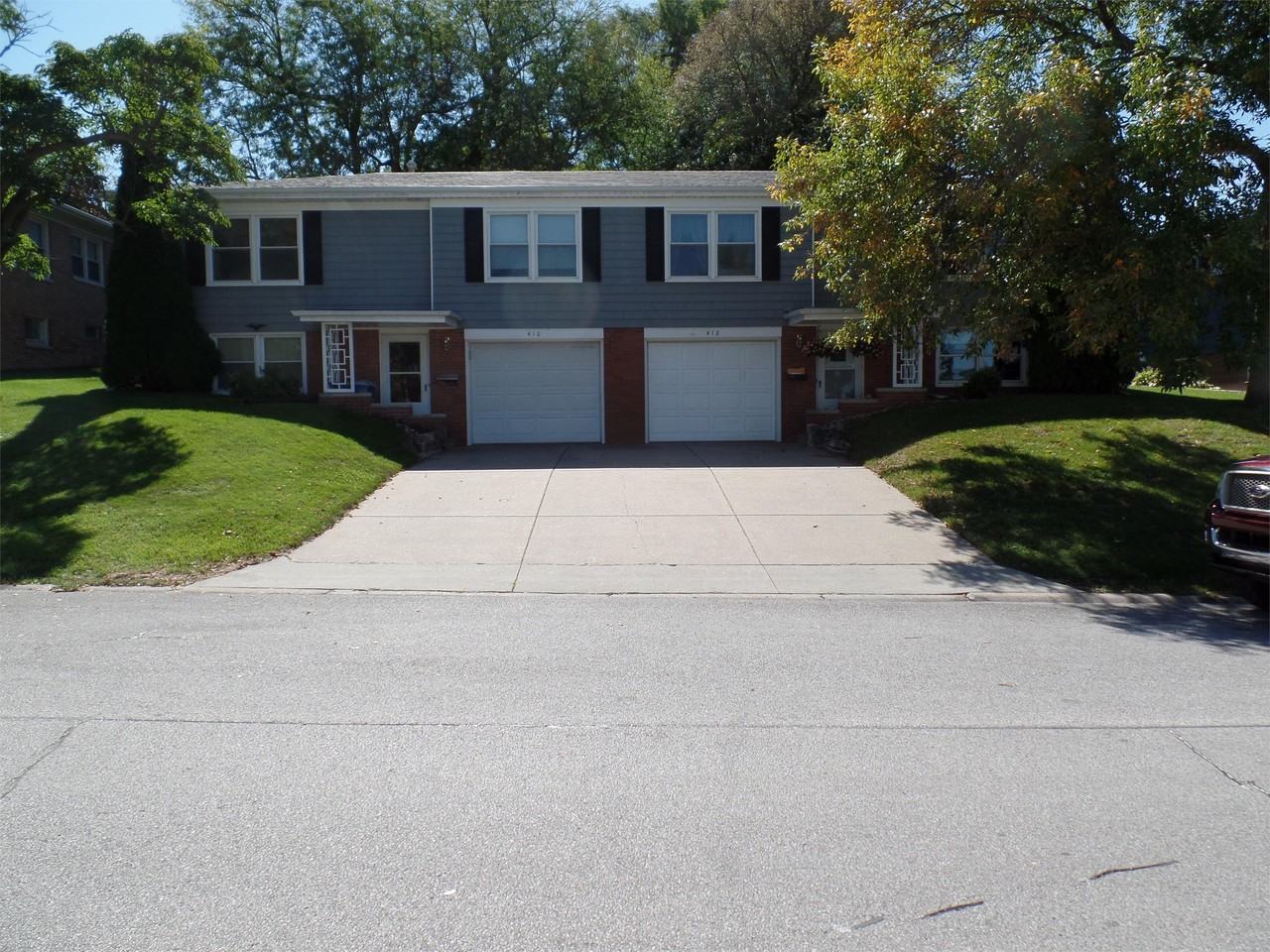 412 11th Ave W #2