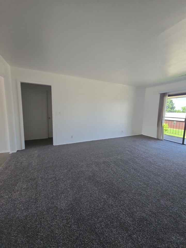 1005 South State Fair Boulevard - Photo 5 of 5