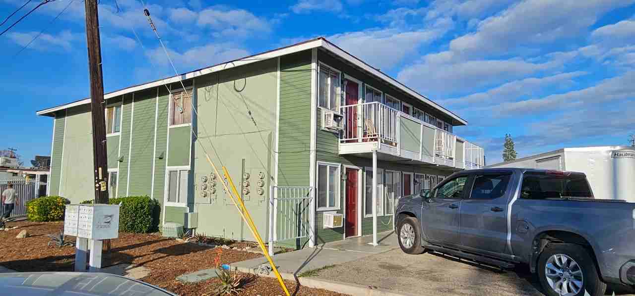 2410 South M Street - Photo 5 of 10