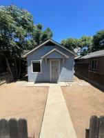 featured image of 2443 S 10th St