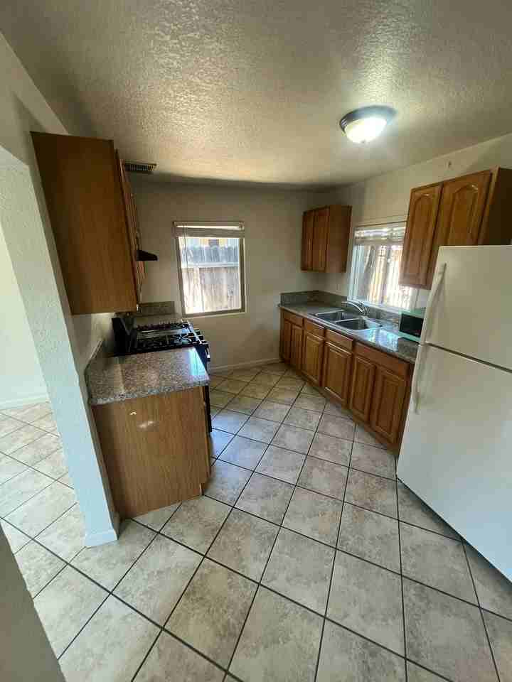 2443 South 10th Street, Unit 103 - Photo 5 of 9