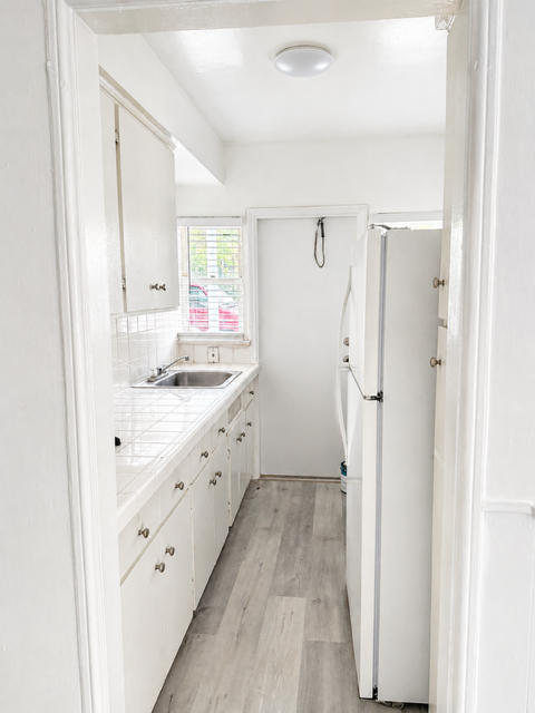 3000 Granada Street - Photo 4 of 7