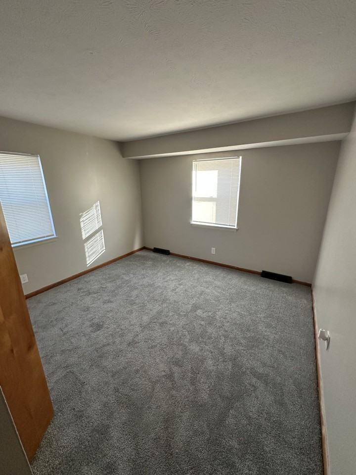 204 Solon Road - Photo 6 of 12