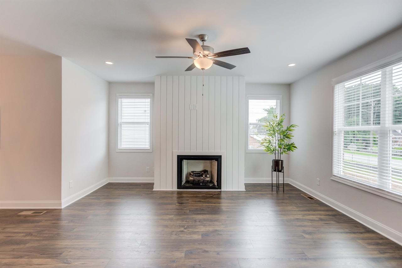 1290 Ainsworth Aly #1 - Photo 6 of 49