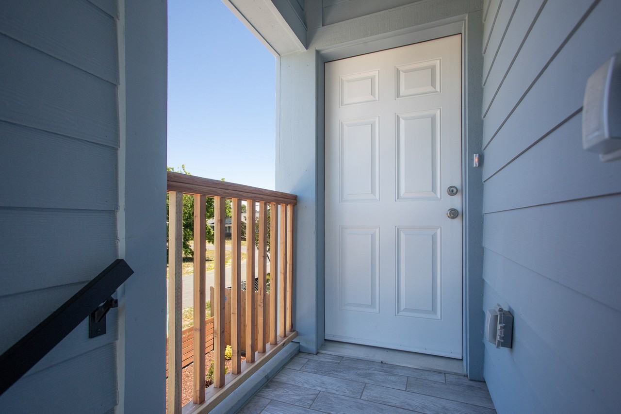 2665 B St #A - Photo 2 of 25