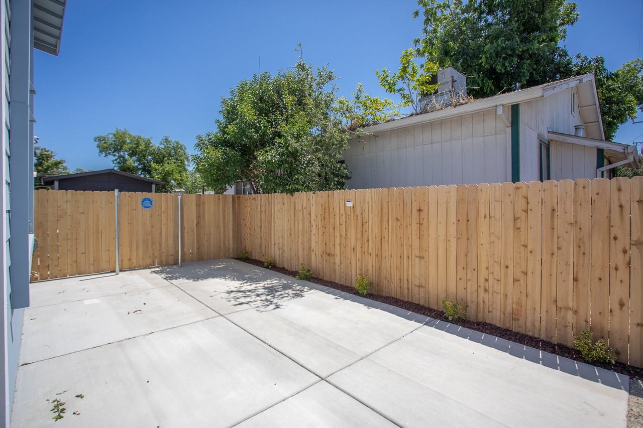 2665 B St #A - Photo 7 of 25