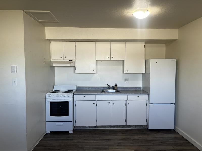 901 Island Hwy S #8 - Photo 3 of 10