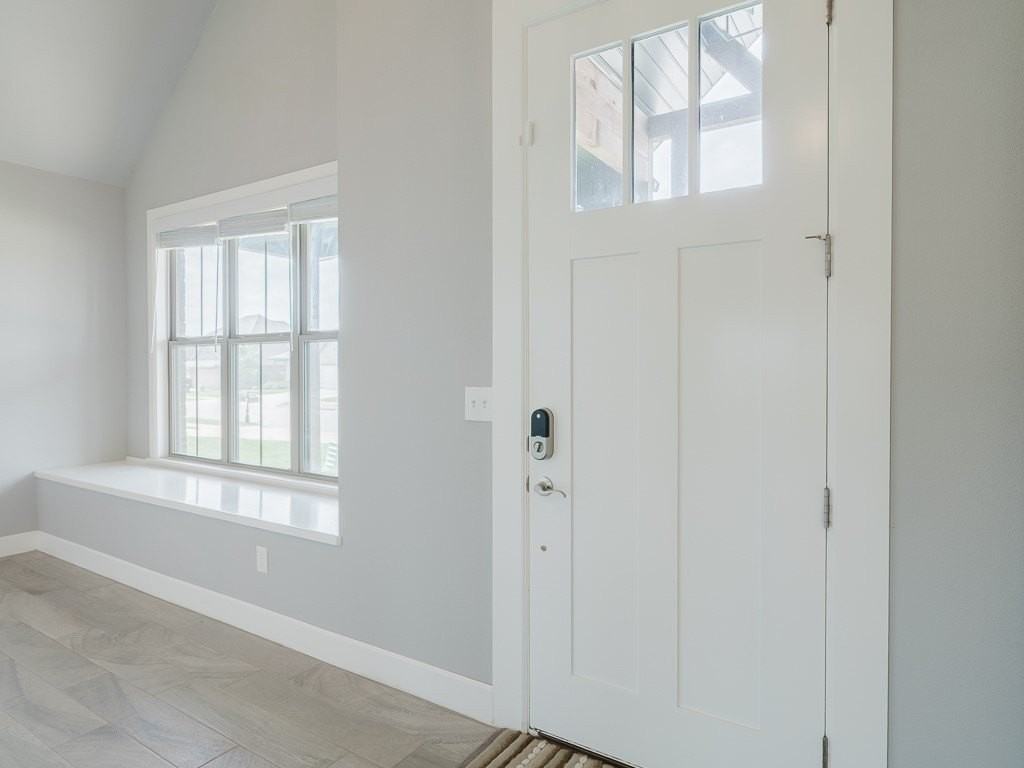 1421 Blue Moon Rd - Photo 3 of 25