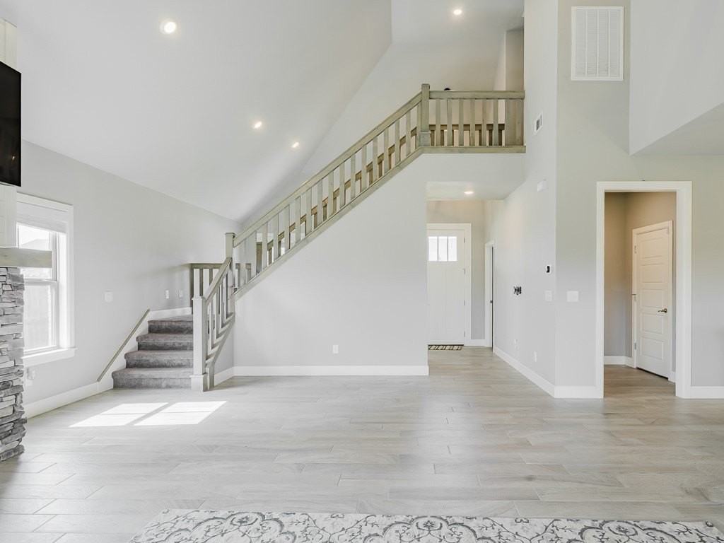 1421 Blue Moon Rd - Photo 6 of 25