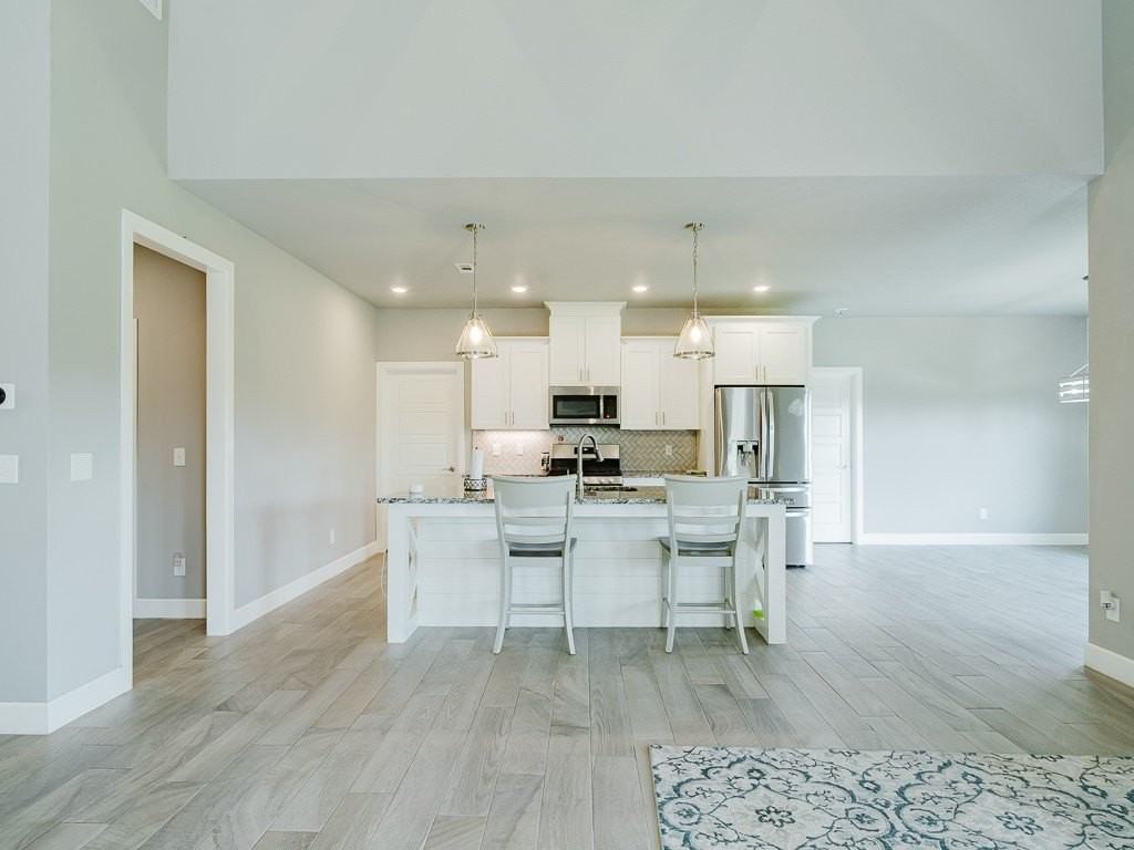 1421 Blue Moon Rd - Photo 7 of 25
