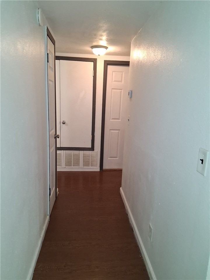 217 E Adobe St - Photo 5 of 11
