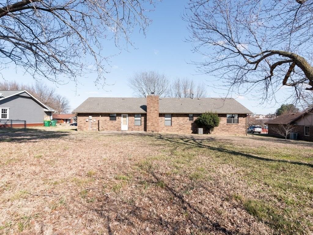 1902 Thrush St - Photo 2 of 17