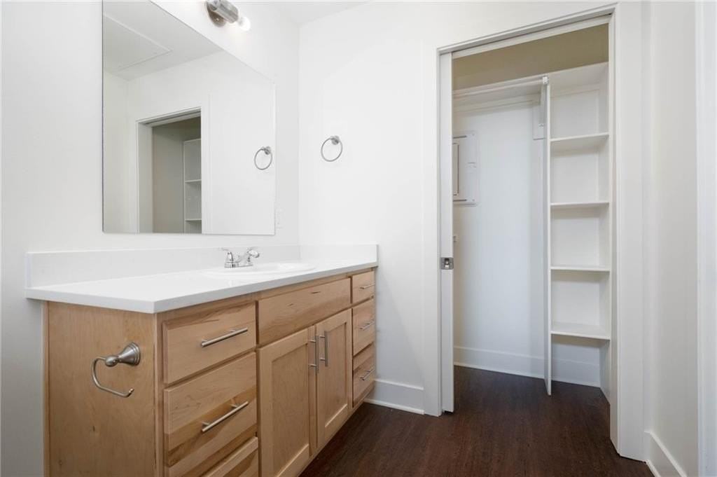 726 E Emma Ave #206 - Photo 5 of 12