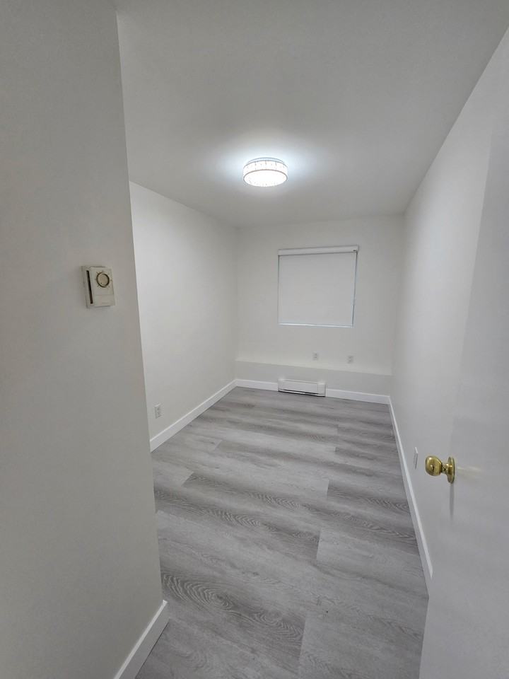3131 W 6th Ave - Photo 5 of 10