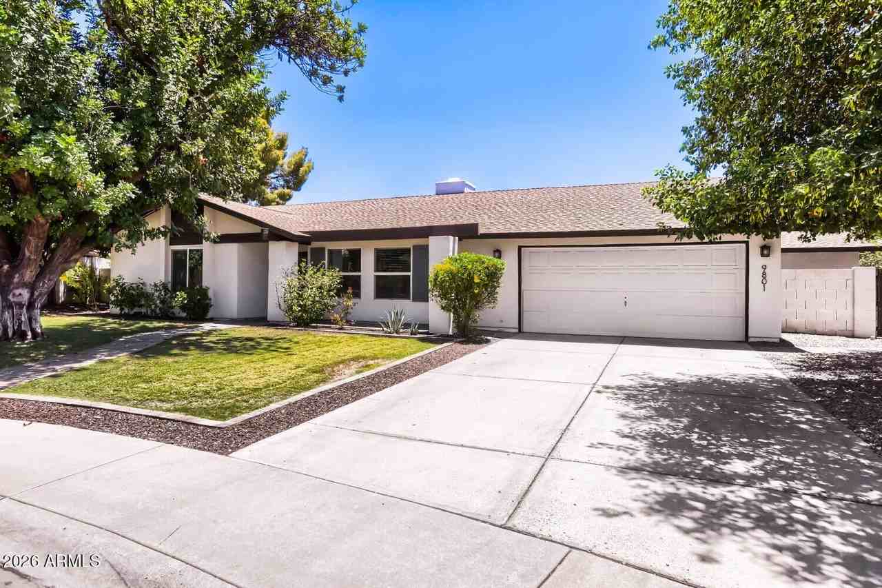 9801 N 74th Pl - Photo 3 of 32