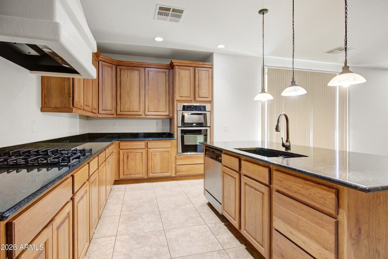 1922 S Sunnyvale Ave - Photo 2 of 21