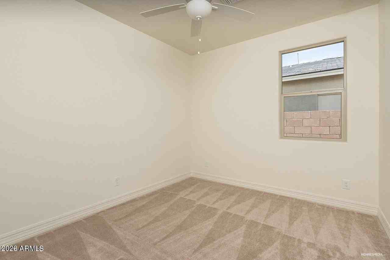 16792 W Gwen St - Photo 5 of 13