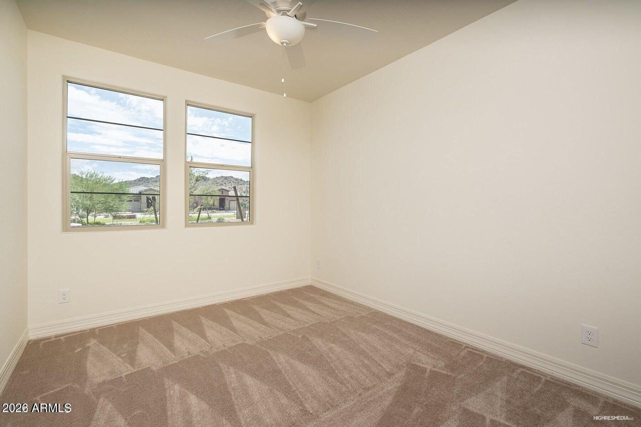 16792 W Gwen St - Photo 6 of 13
