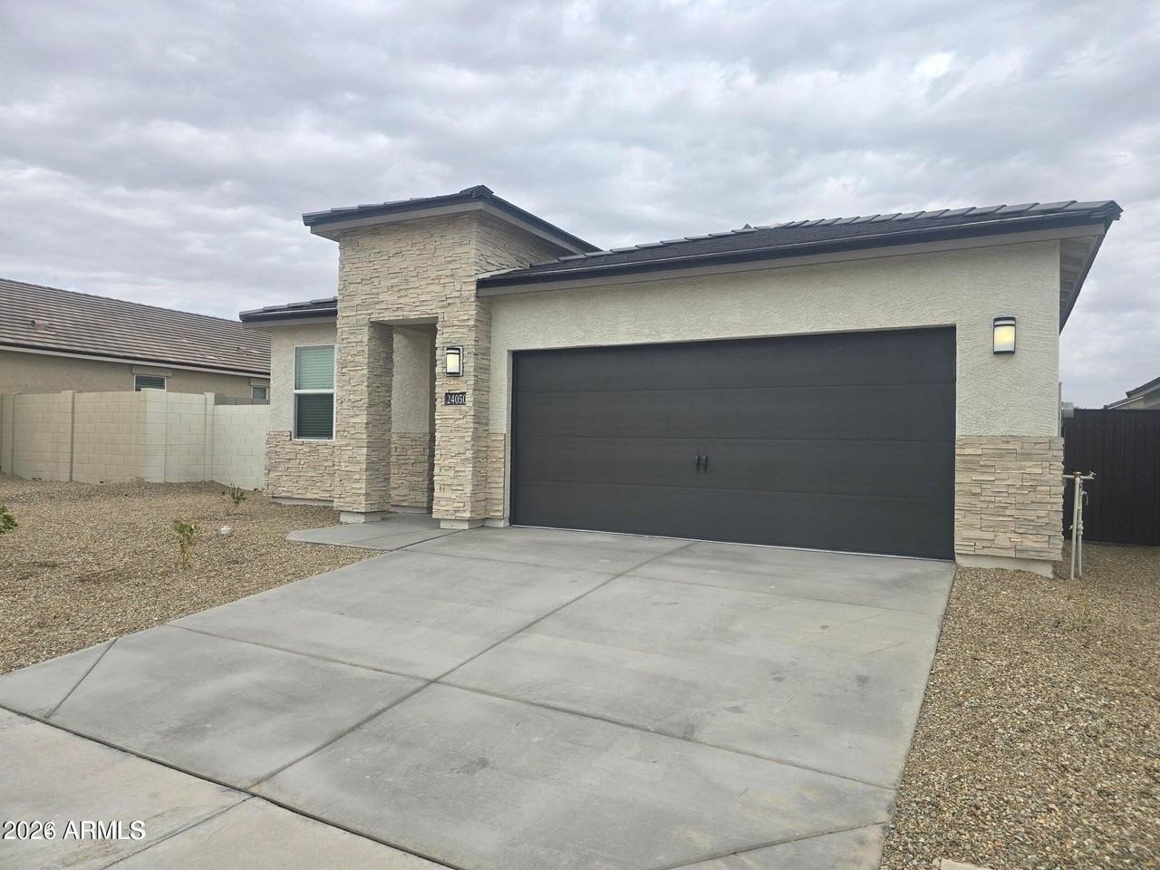 24050 W Flores Dr - Photo 3 of 23