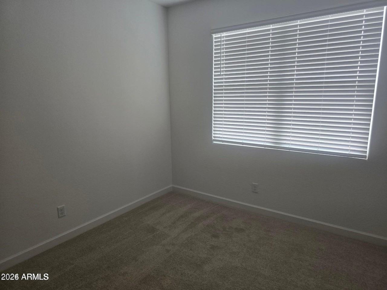 24050 W Flores Dr - Photo 6 of 23