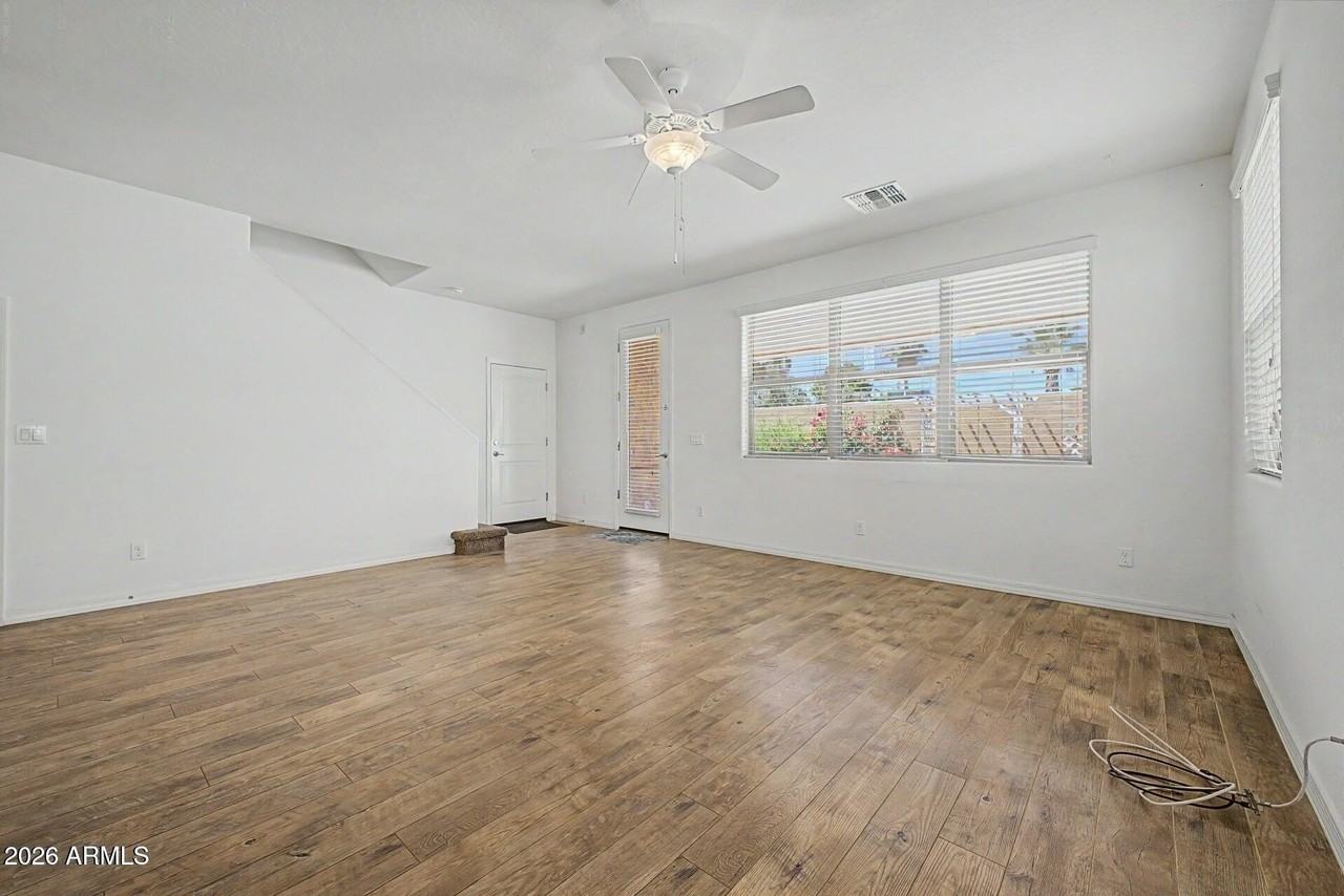1414 S Jessica Ln - Photo 4 of 18