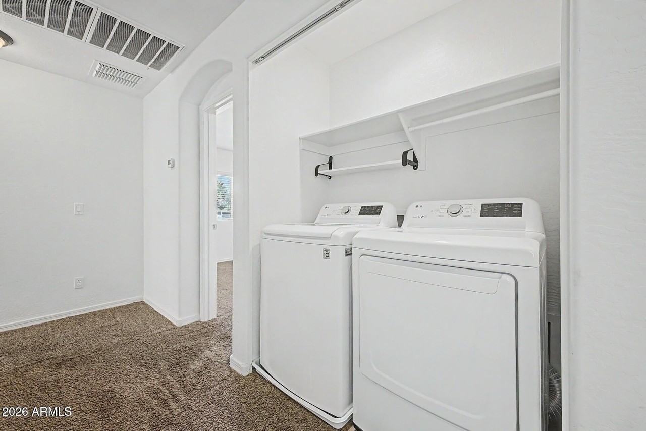 1414 S Jessica Ln - Photo 5 of 18