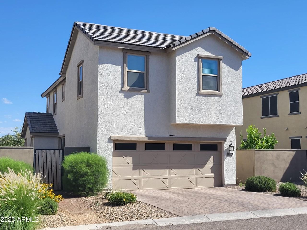 2052 W El Cortez Trl - Photo 4 of 15