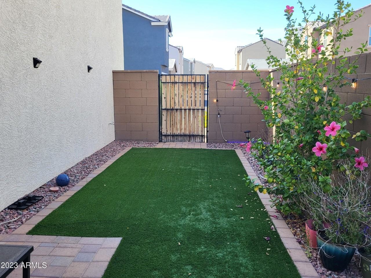 2052 W El Cortez Trl - Photo 6 of 15