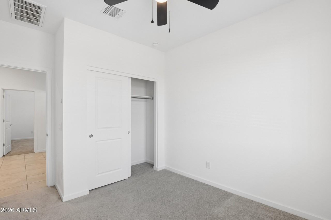 25293 W Wayland Dr - Photo 6 of 25