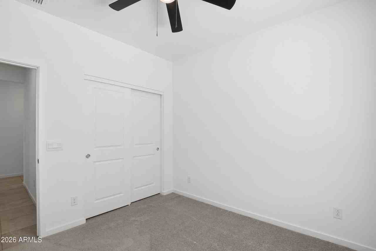 25293 W Wayland Dr - Photo 7 of 25