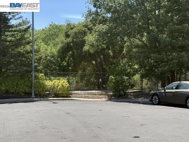 4404 Bangor Ct - Photo 3 of 40