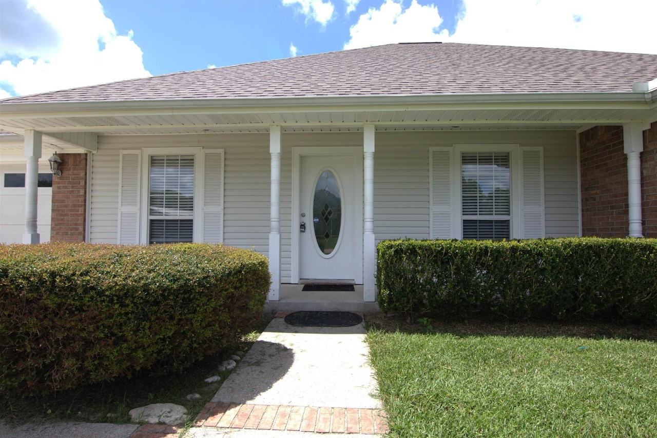 8525 Sunflower Ln - Photo 2 of 13