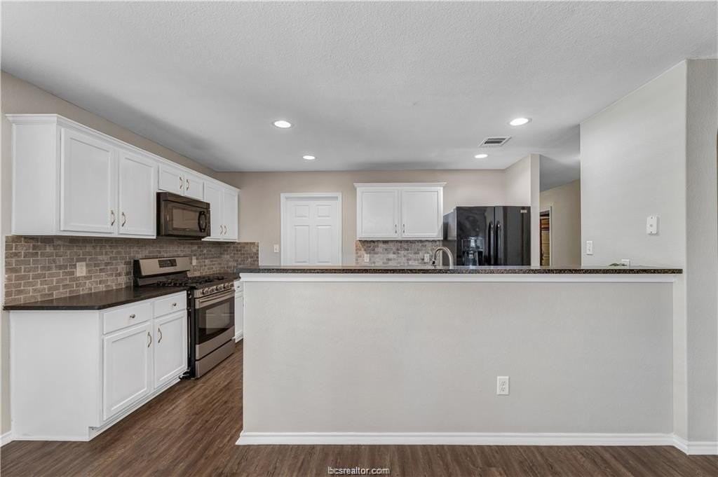 15102 Faircrest Dr - Photo 2 of 15