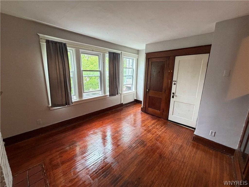 49 15th St - Photo 2 of 17