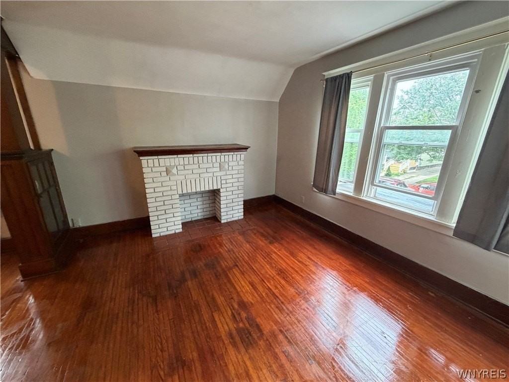 49 15th St - Photo 3 of 17