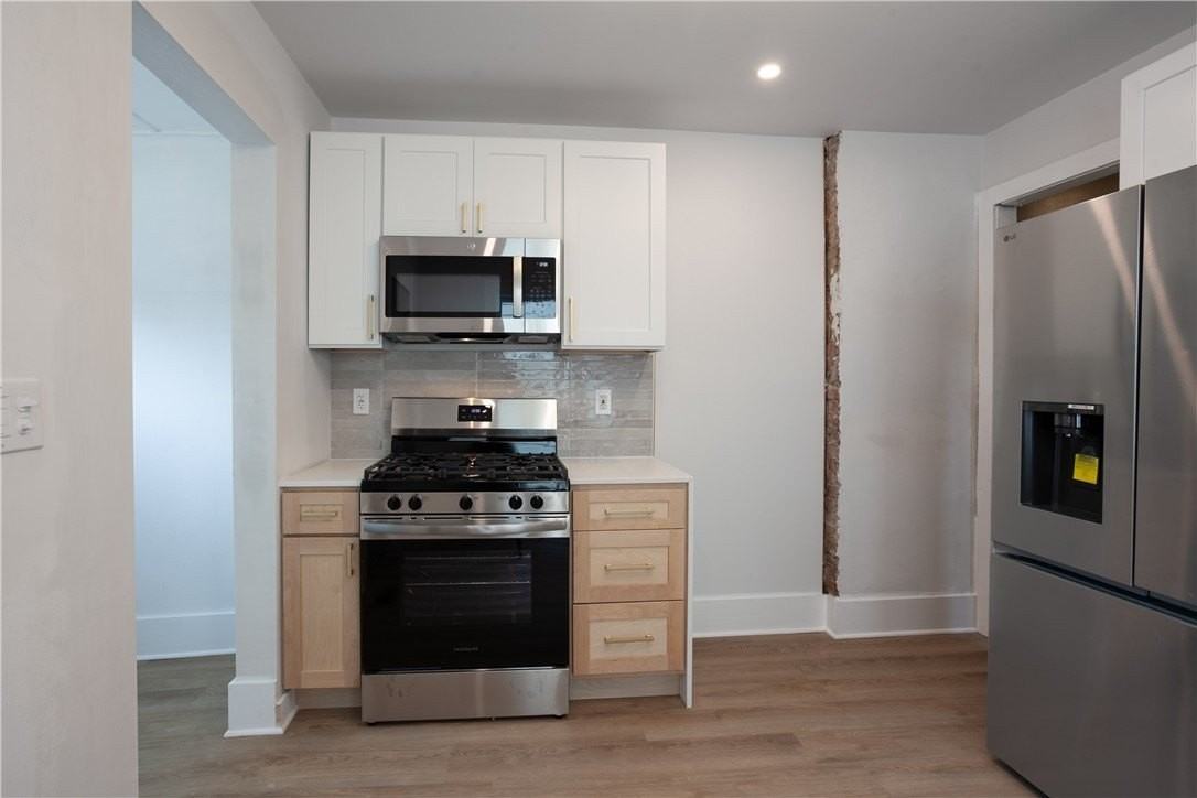 1786 Clifford Ave - Photo 3 of 19