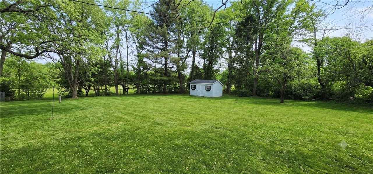 28 Candlewood Dr - Photo 2 of 20