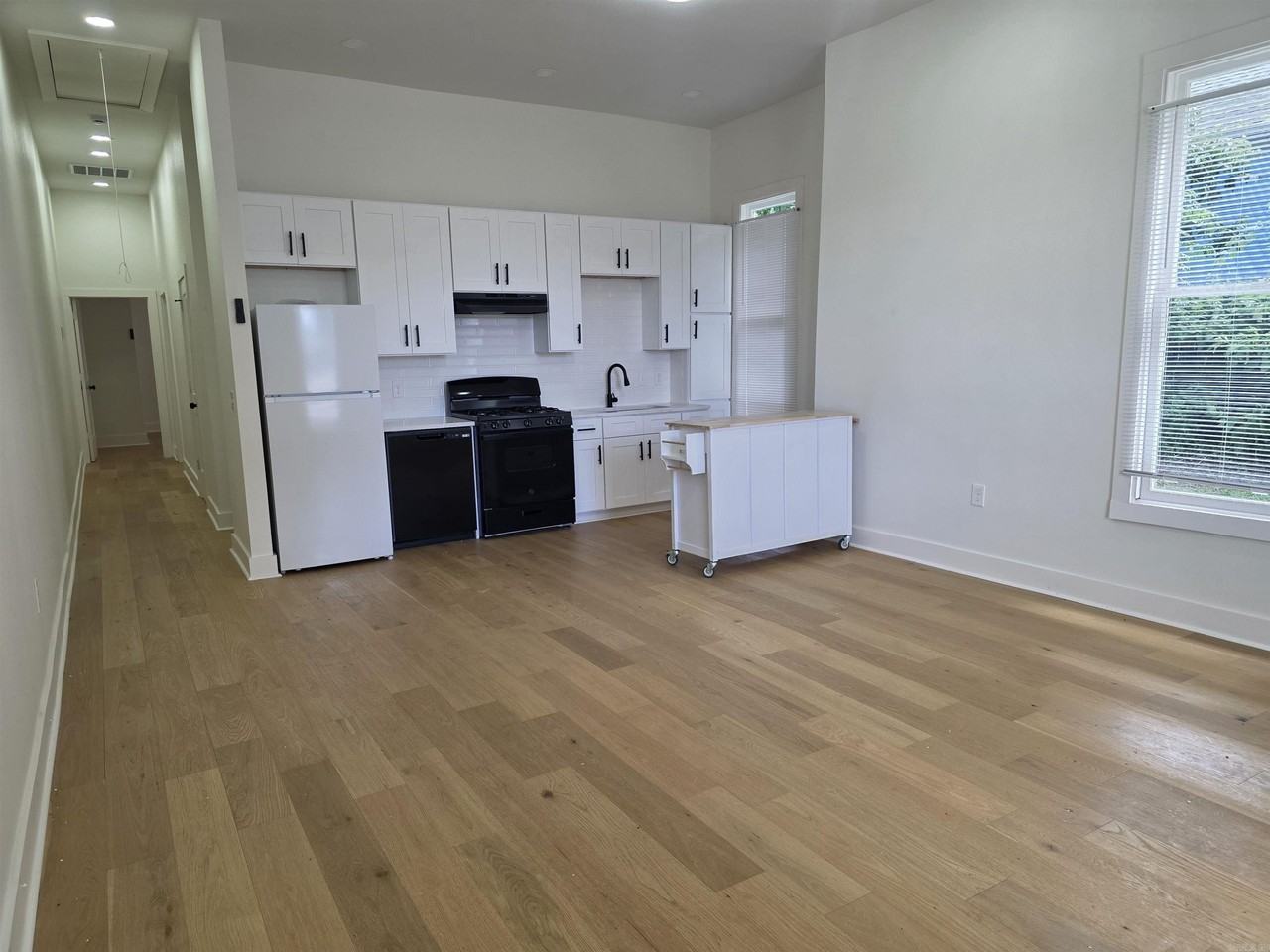 2324 W Daisy L Gatson Bates Dr #2 - Photo 5 of 17