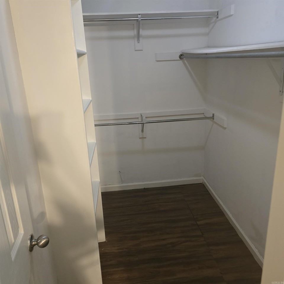 2906 Boyd St - Photo 4 of 8