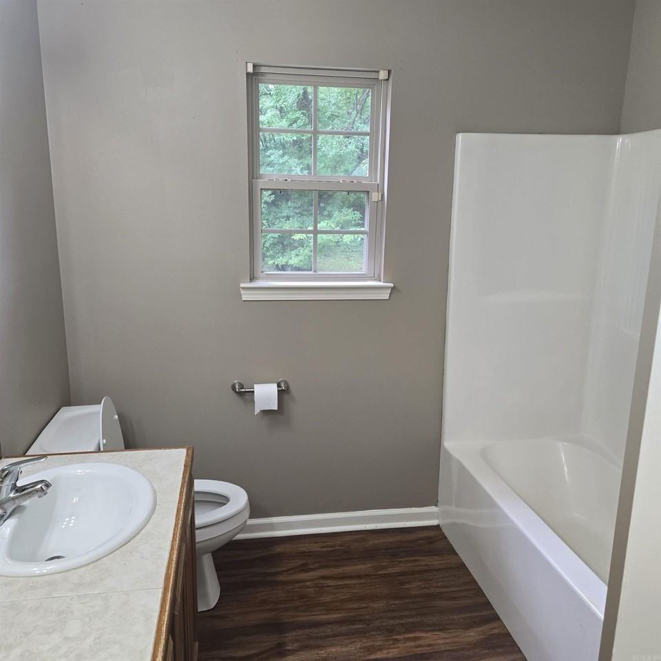 2906 Boyd St - Photo 5 of 8