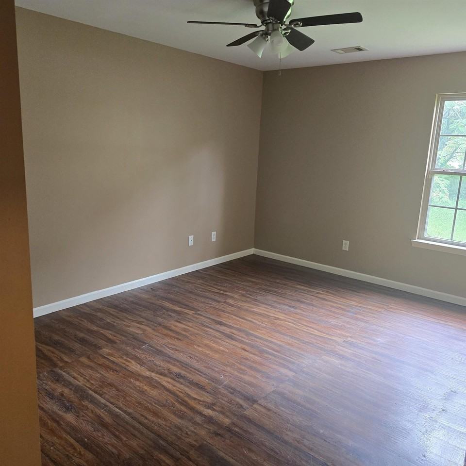 2906 Boyd St - Photo 7 of 8