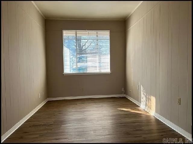 40 Barbara Dr - Photo 3 of 13