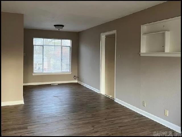 40 Barbara Dr - Photo 6 of 13