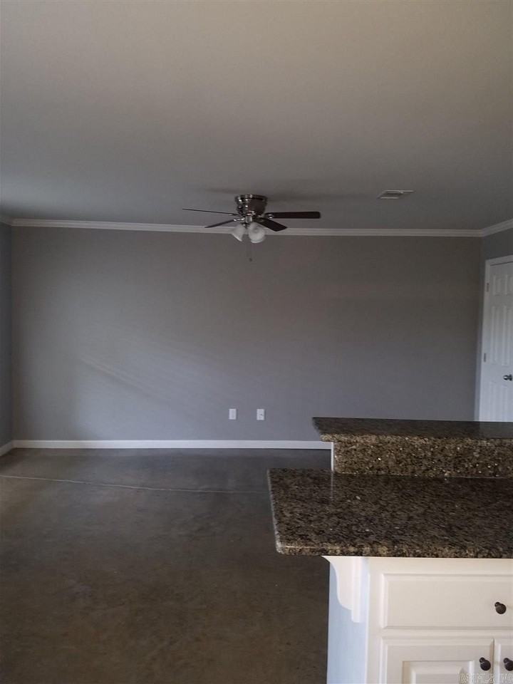 286 Bailey Rd - Photo 5 of 12