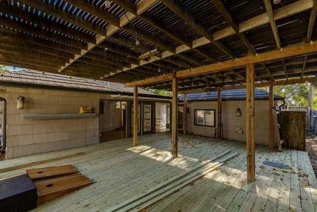 452 Delaine Dr - Photo 3 of 12