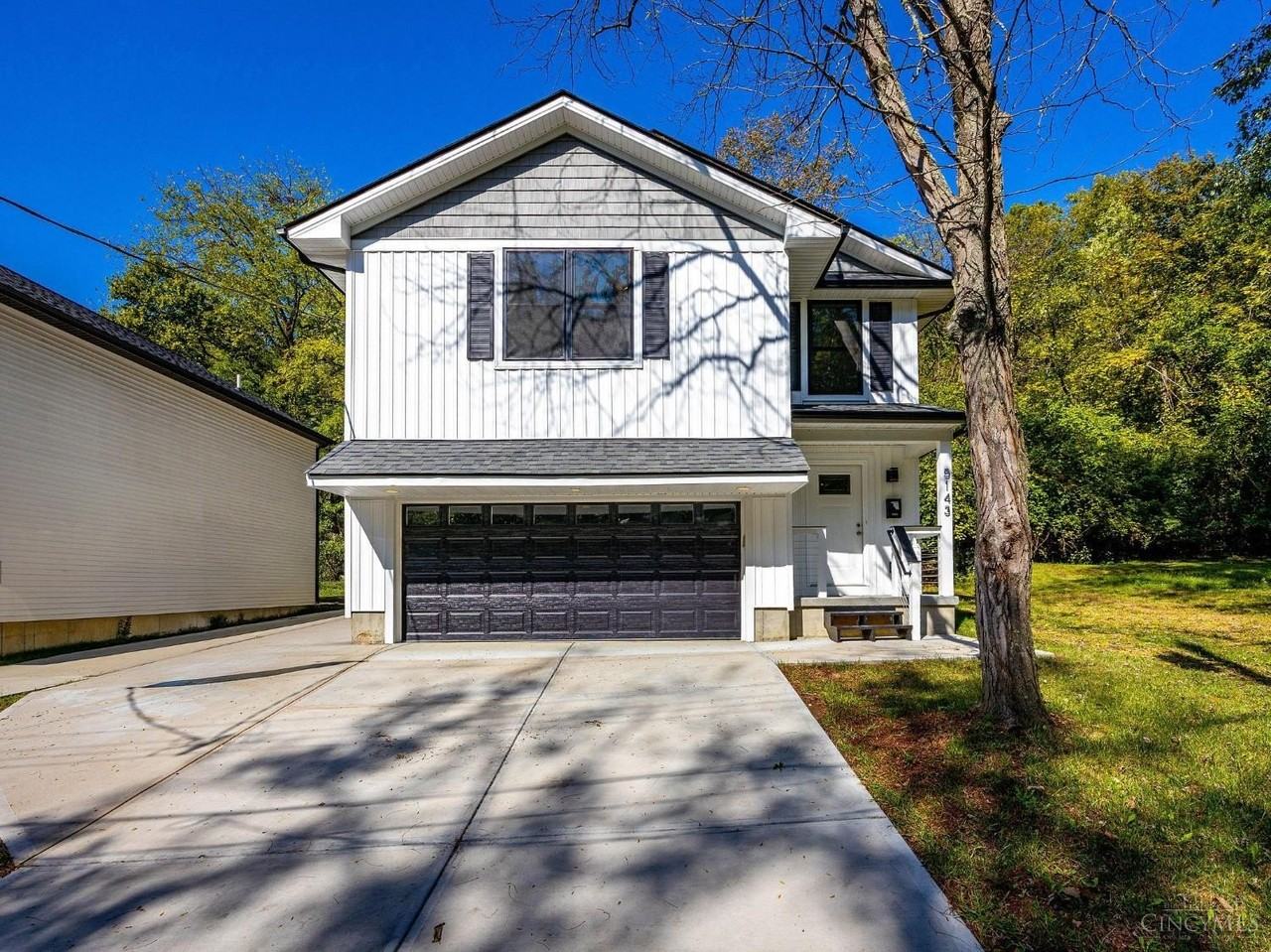 5143 Camargo Pike - Photo 2 of 49