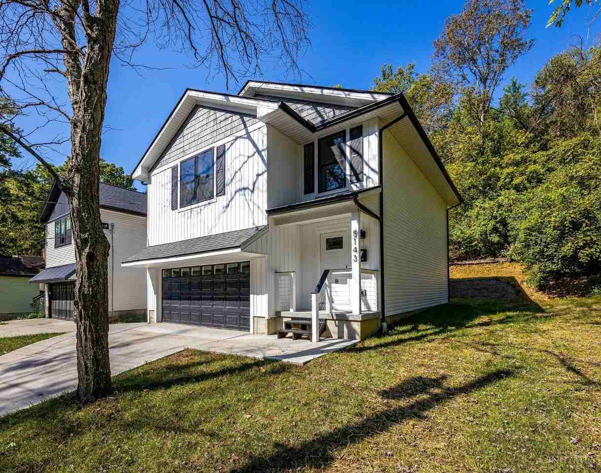 5143 Camargo Pike - Photo 3 of 49