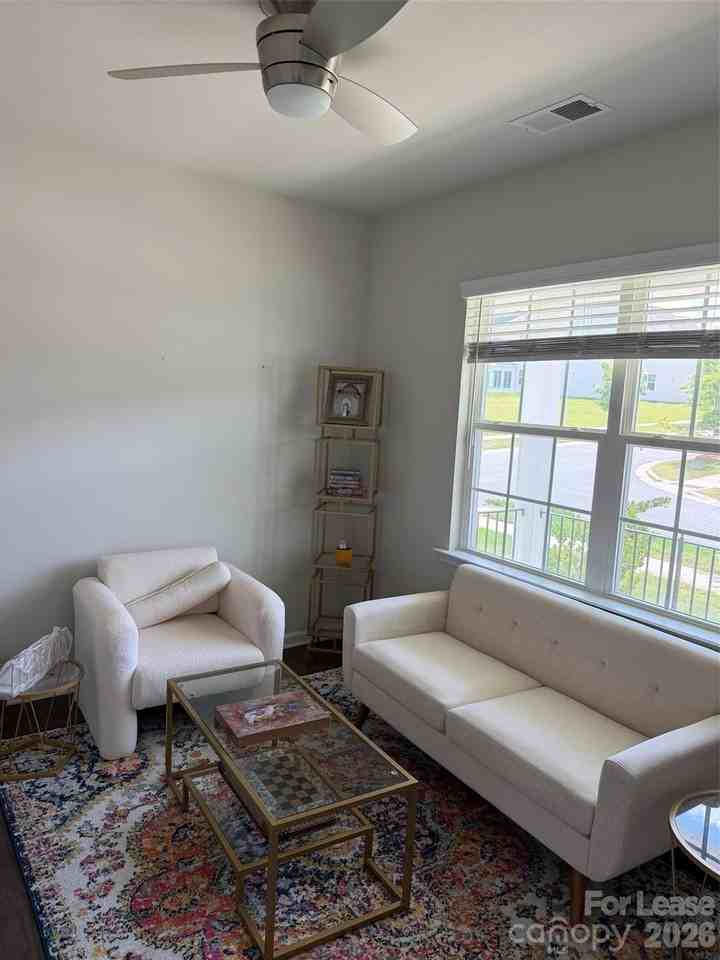 14023 Bordley Pl - Photo 4 of 42