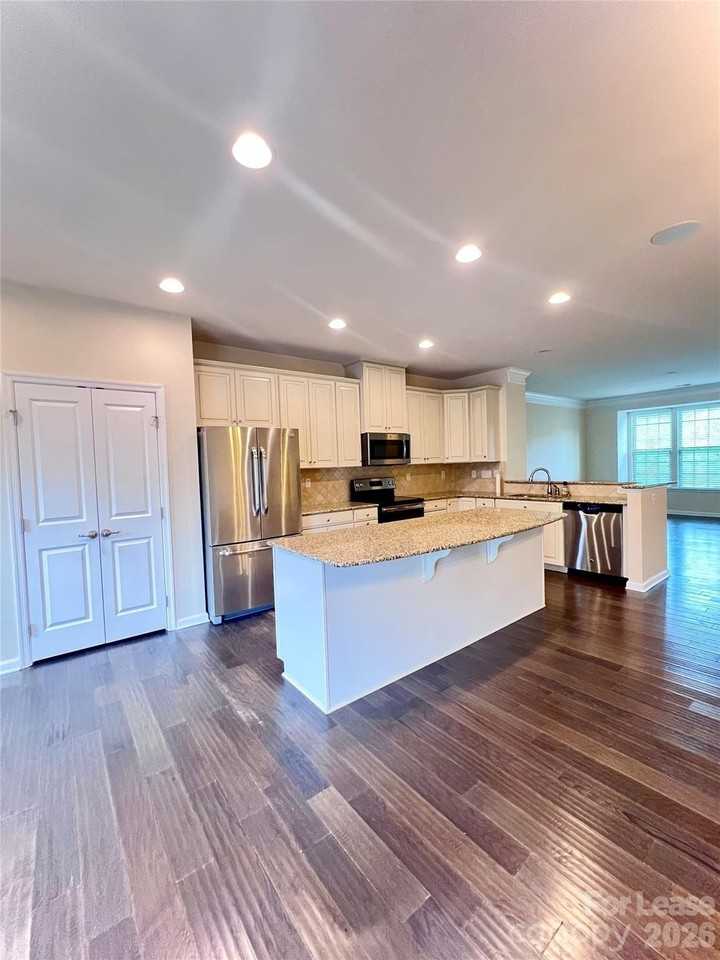 4008 Zilker Park Dr