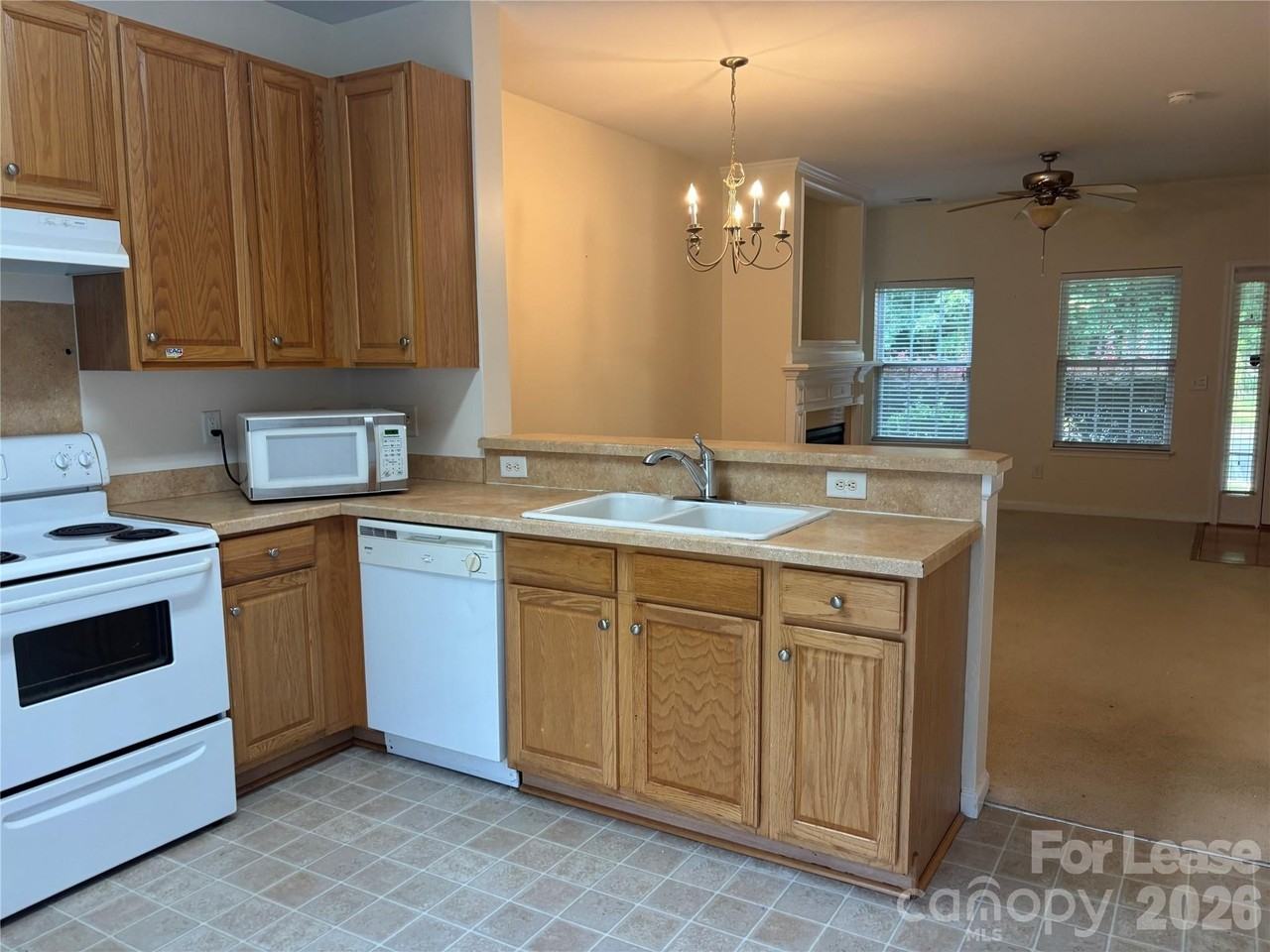 8708 Twined Creek Ln - Photo 7 of 19